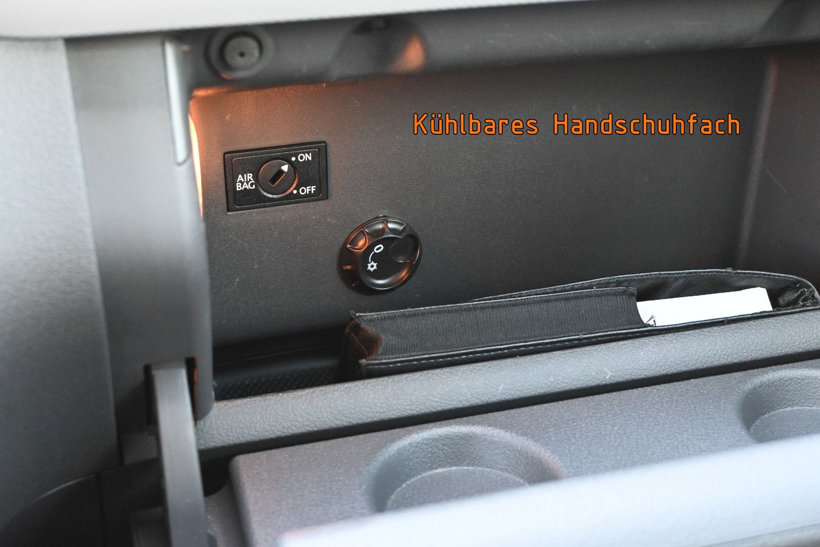 Fahrzeugabbildung Volkswagen Touran 1.2 TSI LIFE °AHK°STANDHEIZ°7-SITZE°