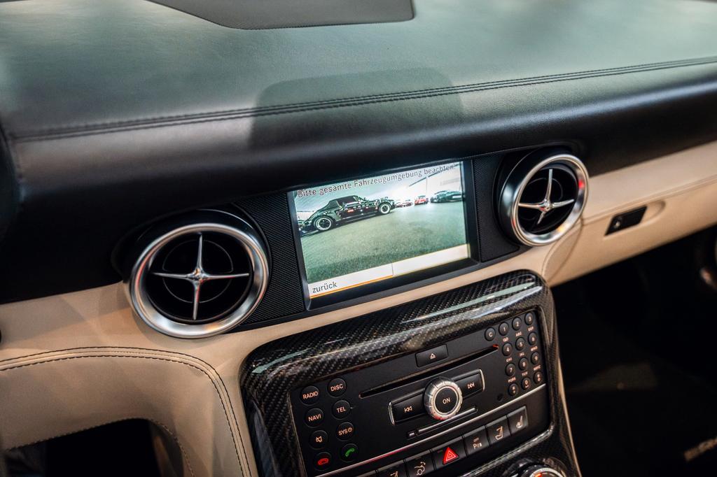 Mercedes-Benz SLS AMG