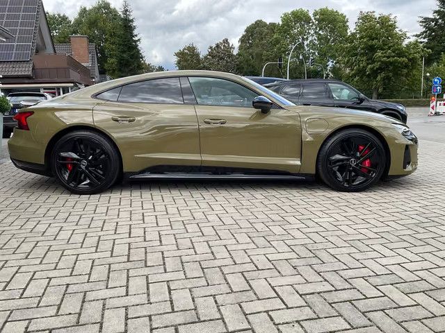 Fahrzeugabbildung Audi RS e-tron GT quattro,Voll Ausstattung,UPE175.500