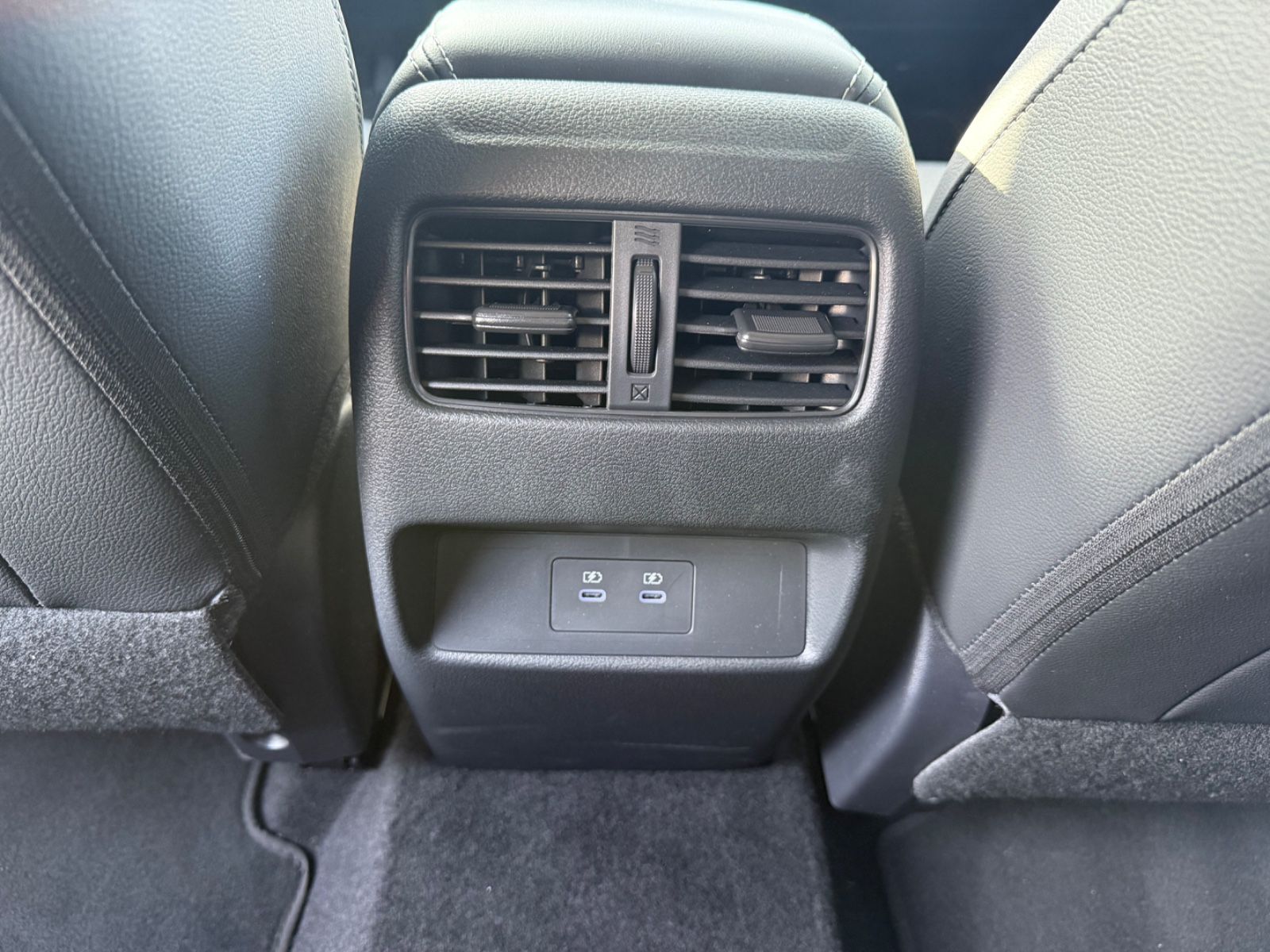 Fahrzeugabbildung Nissan Qashqai N-Connecta MHEV - Navi, 360°, Winter-P.