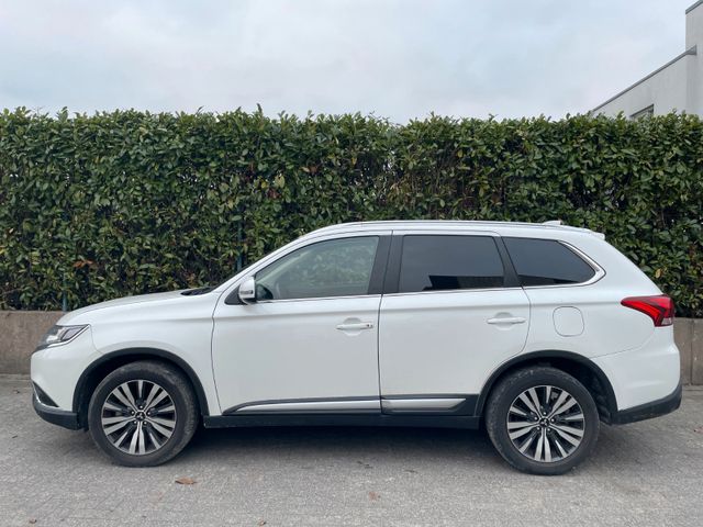 Mitsubishi Outlander 2.0 MIVEC Motion