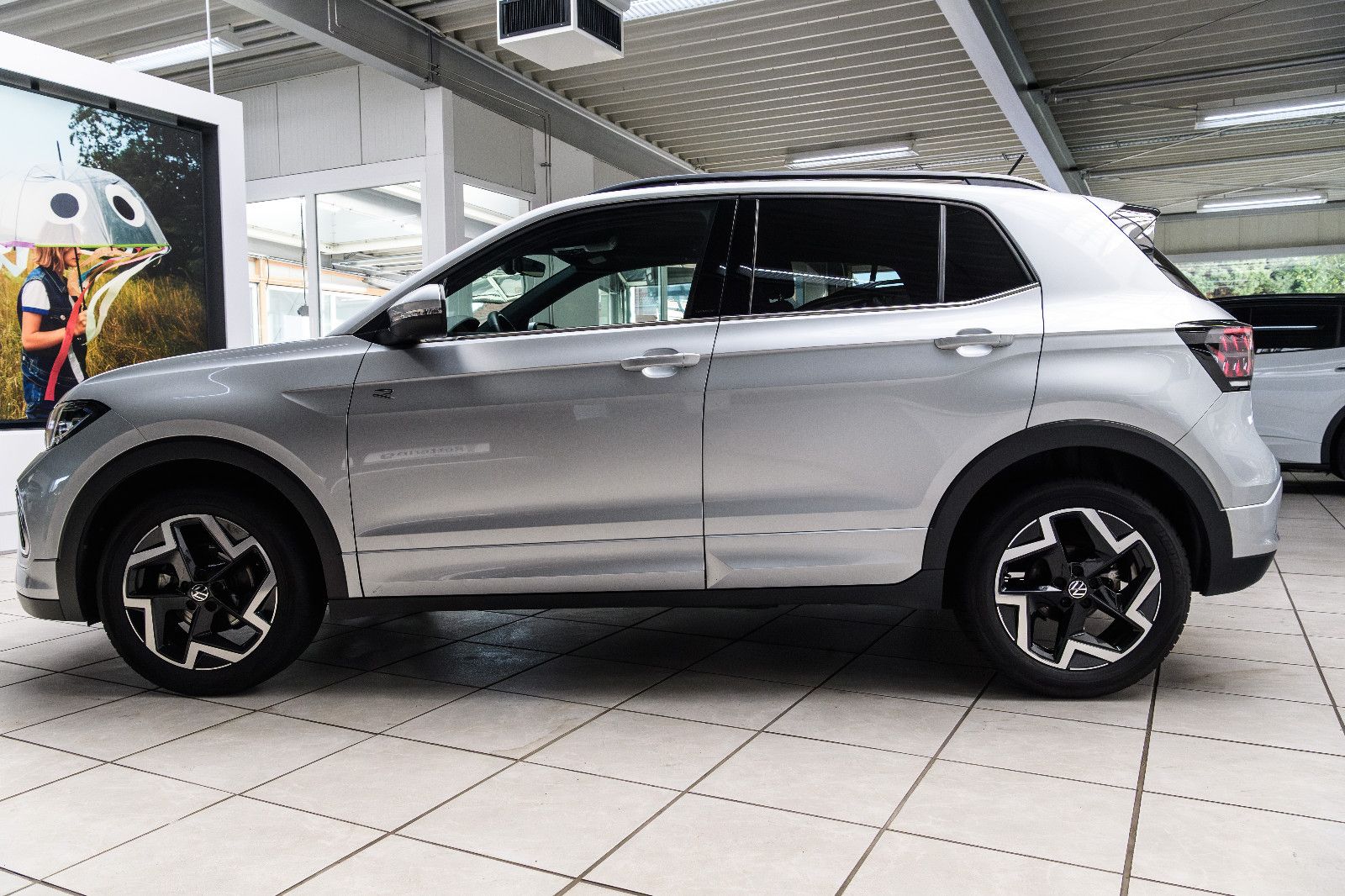Fahrzeugabbildung Volkswagen T-Cross R-Line 1.5 TSI DSG IQ-LED+AHK+KAMERA+ACC
