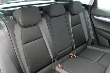 Skoda Karoq Tour 2.0 TDI PDC ACC LED KAMERA