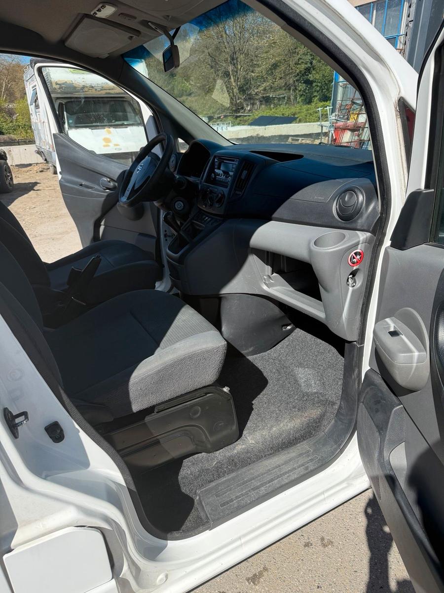Nissan NV200 2014 — photo 15
