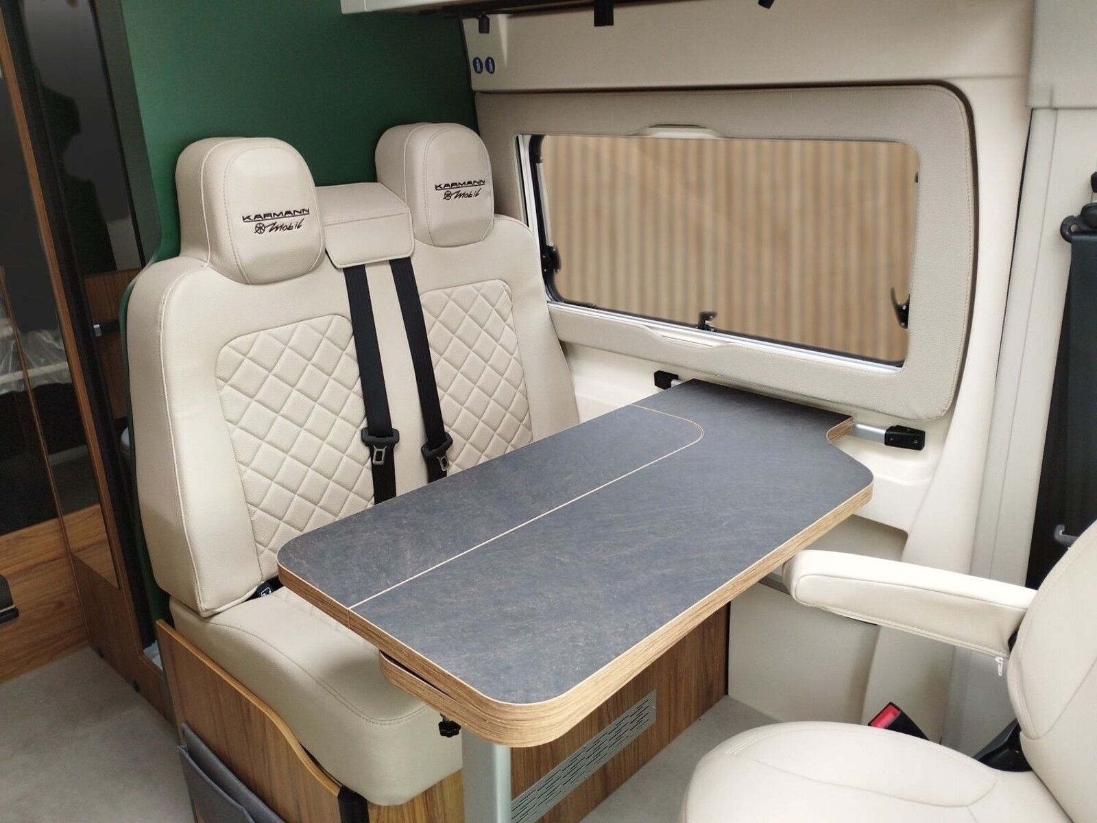 Fahrzeugabbildung Karmann Dexter DE 580 Concept Paket, Tageszulassung