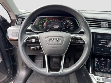 Audi Q8 e-tron - 12