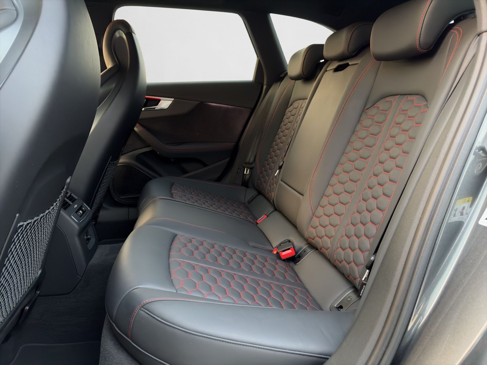 Audi RS4 - Bild 14