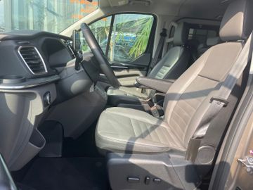 Fahrzeugabbildung Ford Tourneo Custom Kombi 320 L1 Bi-Xenon