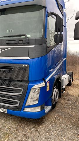 Volvo FH MEGA