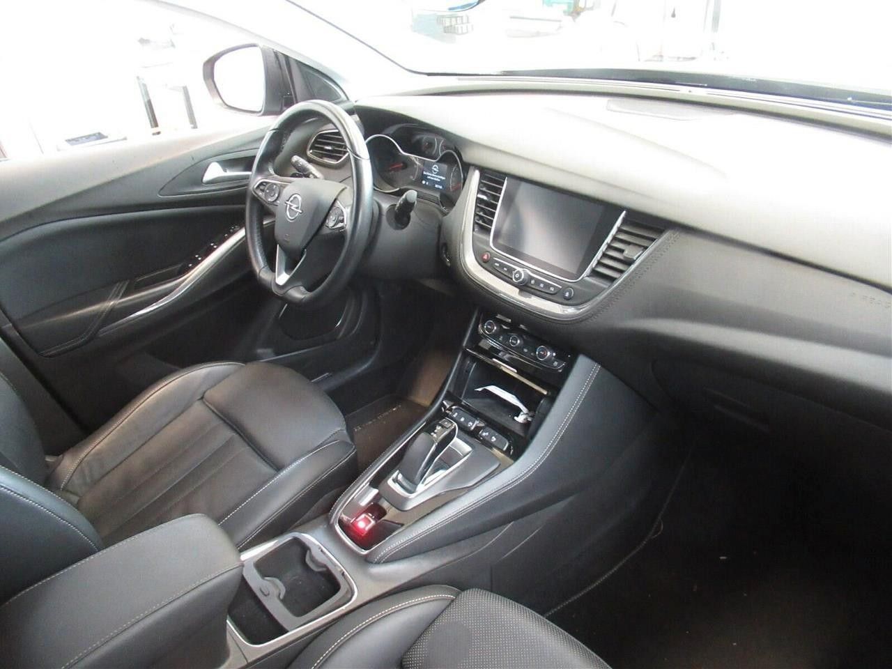 Fahrzeugabbildung Opel Grandland (X) ULTIMATE 4HYBRID NAVI/LED/KAMERA