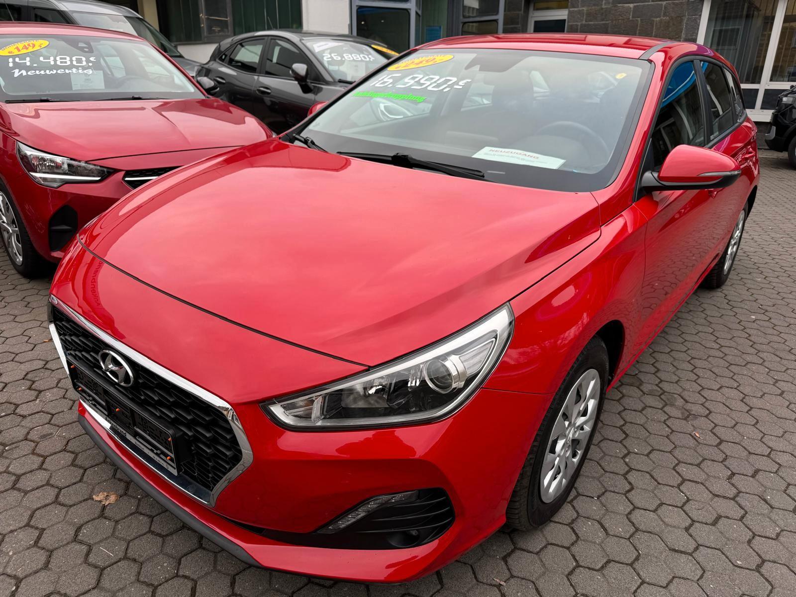Hyundai i30 cw Select 1.0 AHK KAMERA 8-FACH-BEREIFT