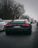 Audi R8 V10 PLUS  - AUDI GARANTIE - Audi R8 mit Benzin-Antrieb: Schwarz, Leder, Sportwagen