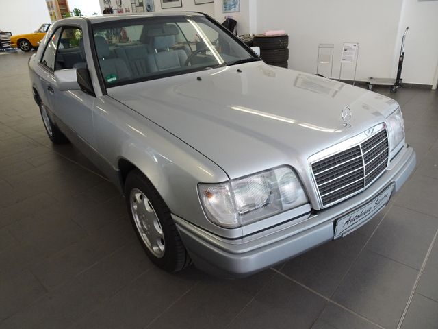 Mercedes-Benz E200 Coupe erst 85.000km