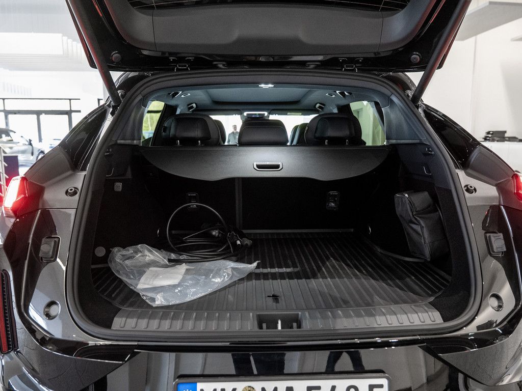 Lynk & Co 08