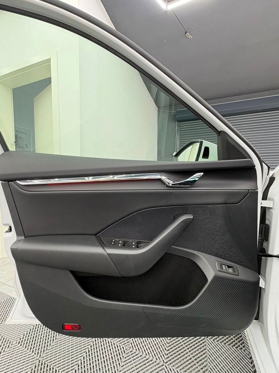 Skoda Octavia Combi First Edition Pano foto 21