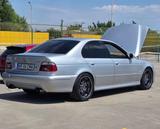 BMW M5 M5 - BMW M5 mit Benzin-Antrieb: Limousine, Schaltgetriebe