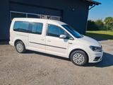 Volkswagen Caddy Maxi - Volkswagen Caddy Maxi mit Diesel-Antrieb: Kombi