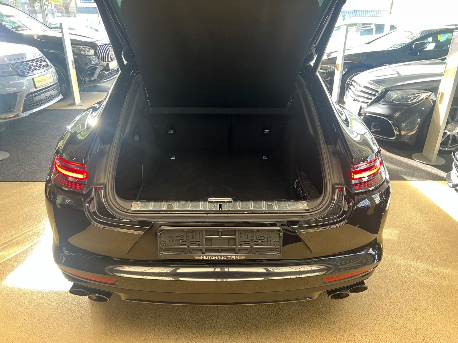 Fahrzeugabbildung Porsche Panamera GTS