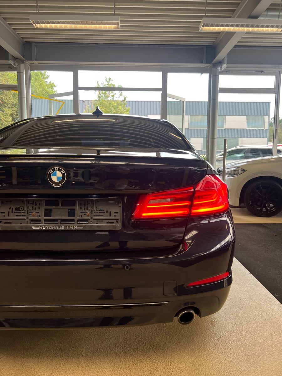 Fahrzeugabbildung BMW 525 d Lim. Luxury Line * SCHIEBEDACH *AMBIENTE*