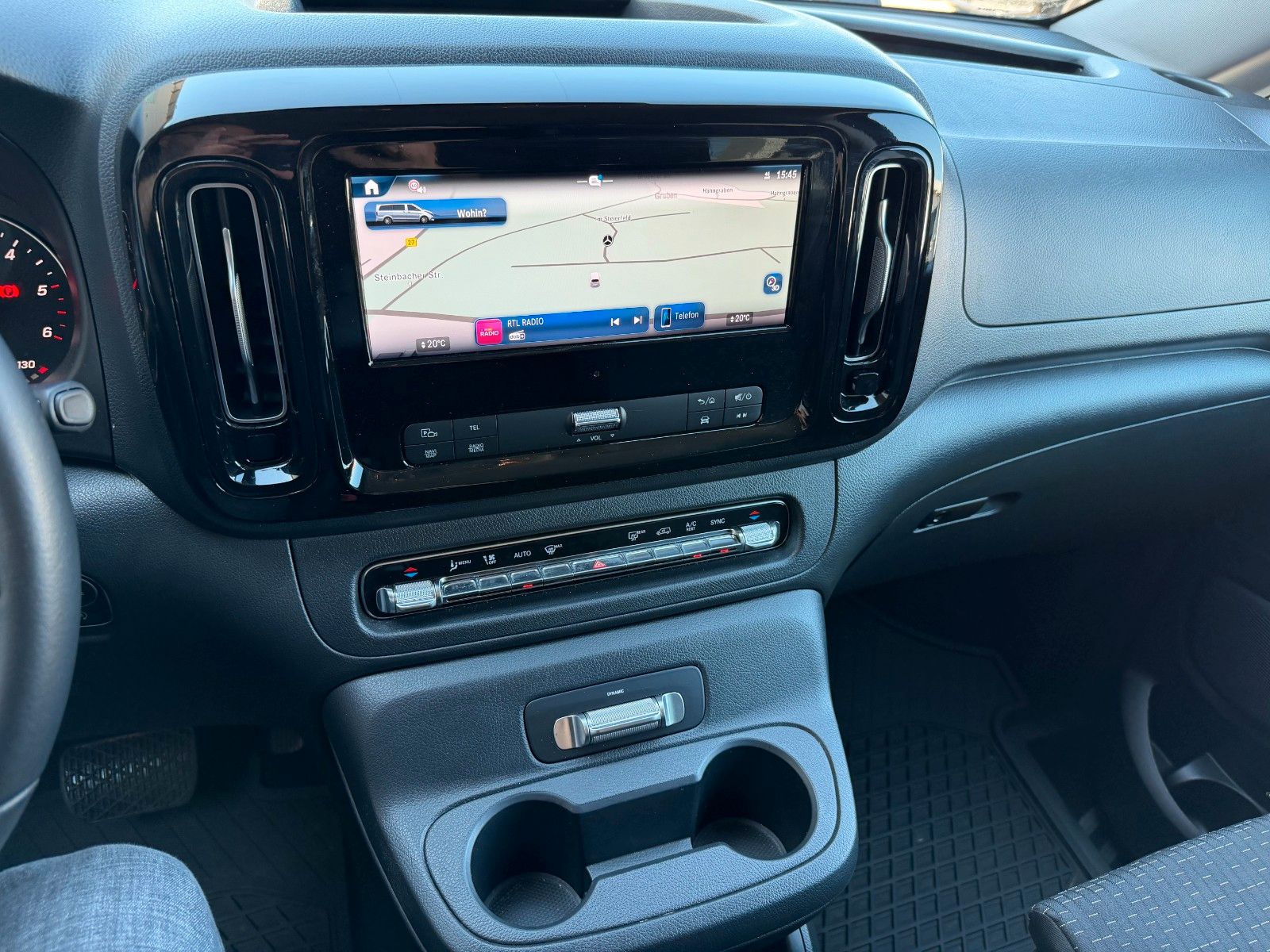 Fahrzeugabbildung Mercedes-Benz Vito 116 CDI 9G Tourer Select AHK2,5to LED