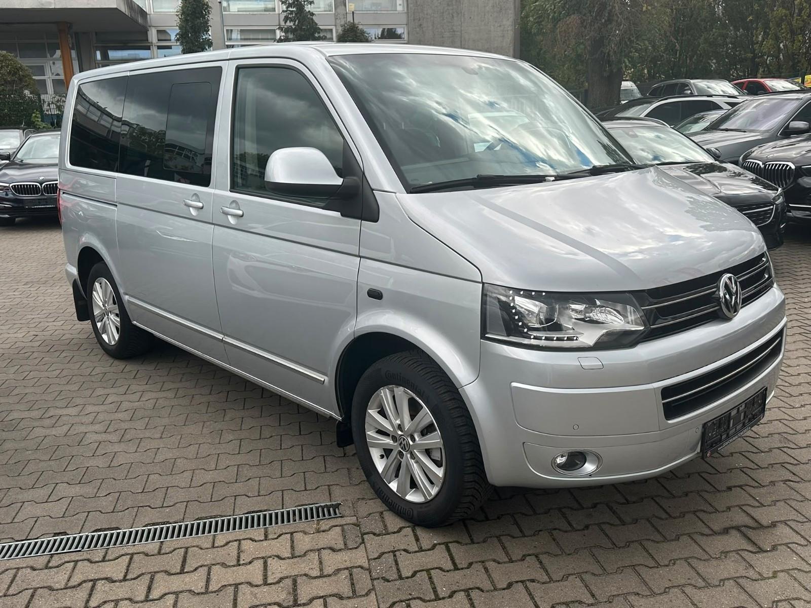 Volkswagen T5 Multivan 4Motion Comfortline | 179 ch | BVA | 7 places | Chauffage auxiliaire | Attelage | Sièges chauffants | Phares bi-xénon