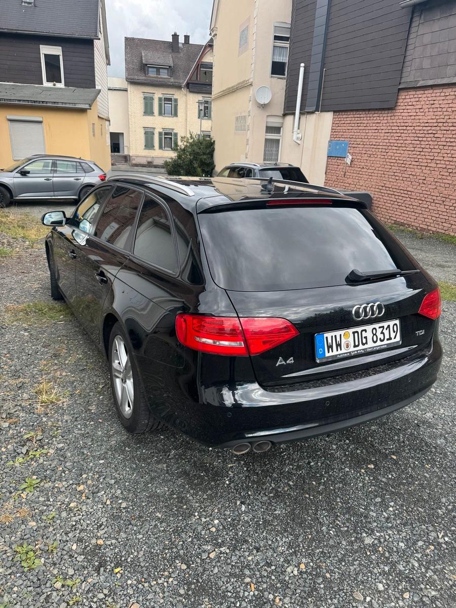 Audi A4 2015 — engine