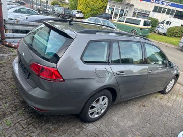 Volkswagen Golf - 4