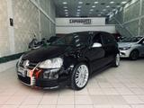 Volkswagen Golf R32 3.2 VR6 4mot. DSG - Volkswagen Golf: V R32