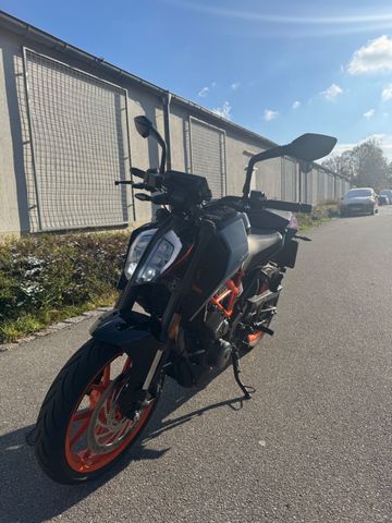 KTM 390 duke + Quickshifter Modell2022