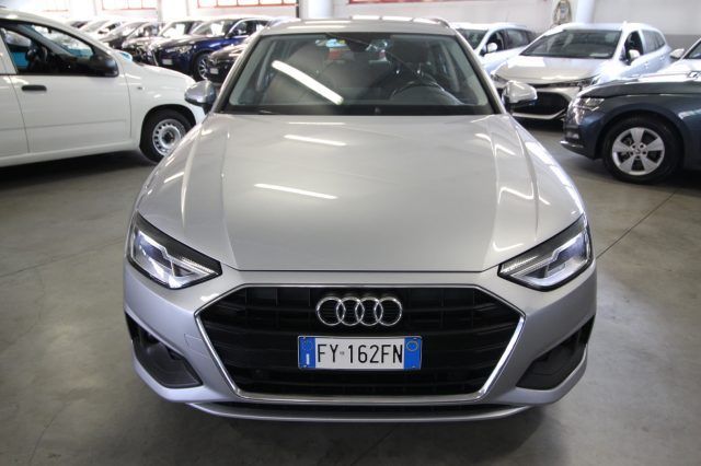 Audi AUDI A4 Avant 30 TDI/136 CV Ibrida S-tronic