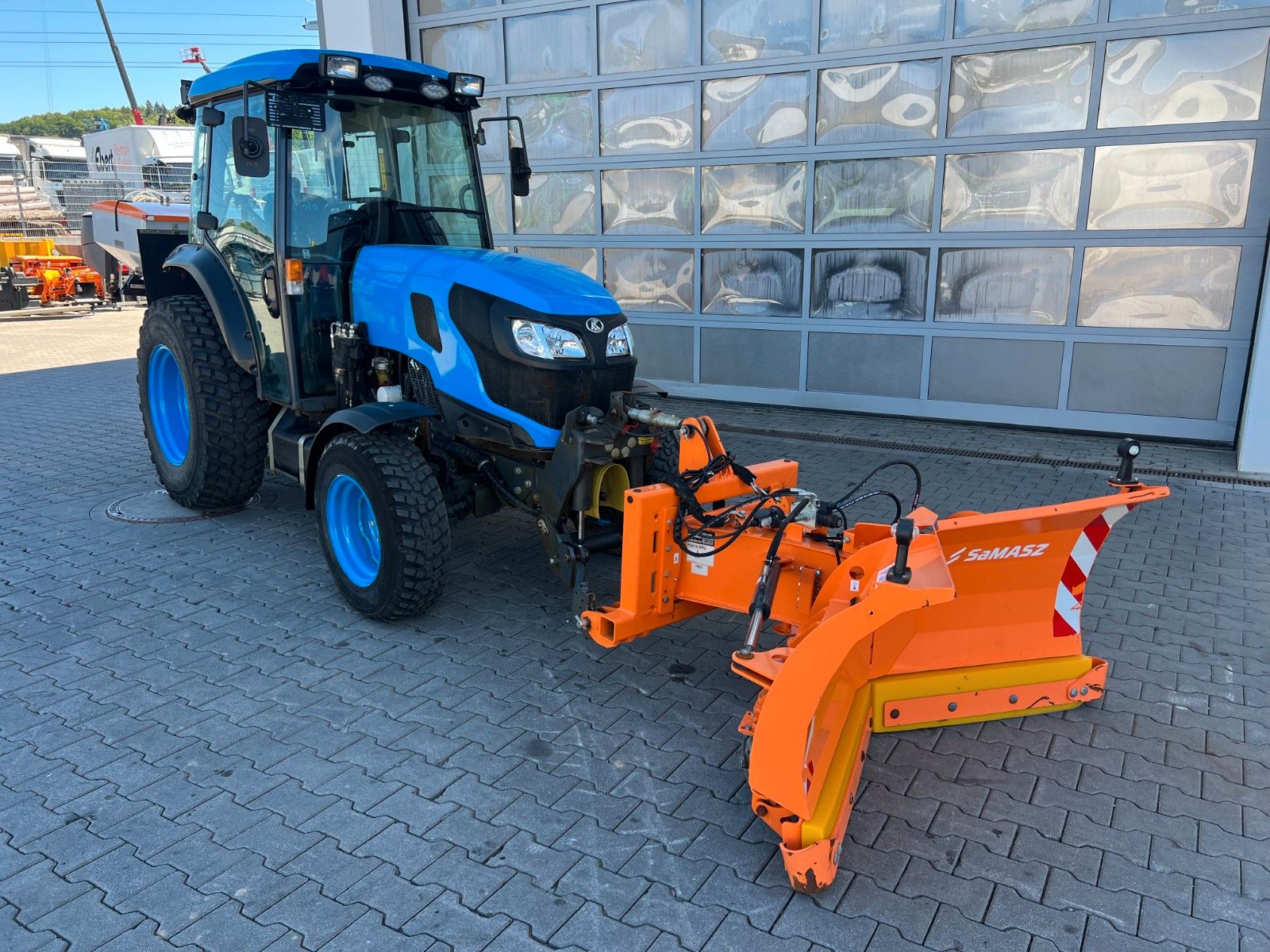 Fahrzeugabbildung Kubota M5101N / nur 437h / Kommunalpaket