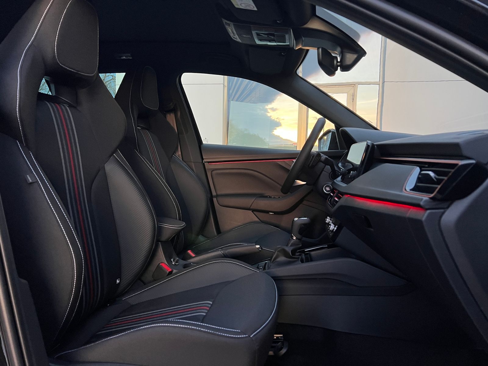 Fahrzeugabbildung SKODA Kamiq Monte Carlo 1.0 TSI DSG *Garantie, LED, AH