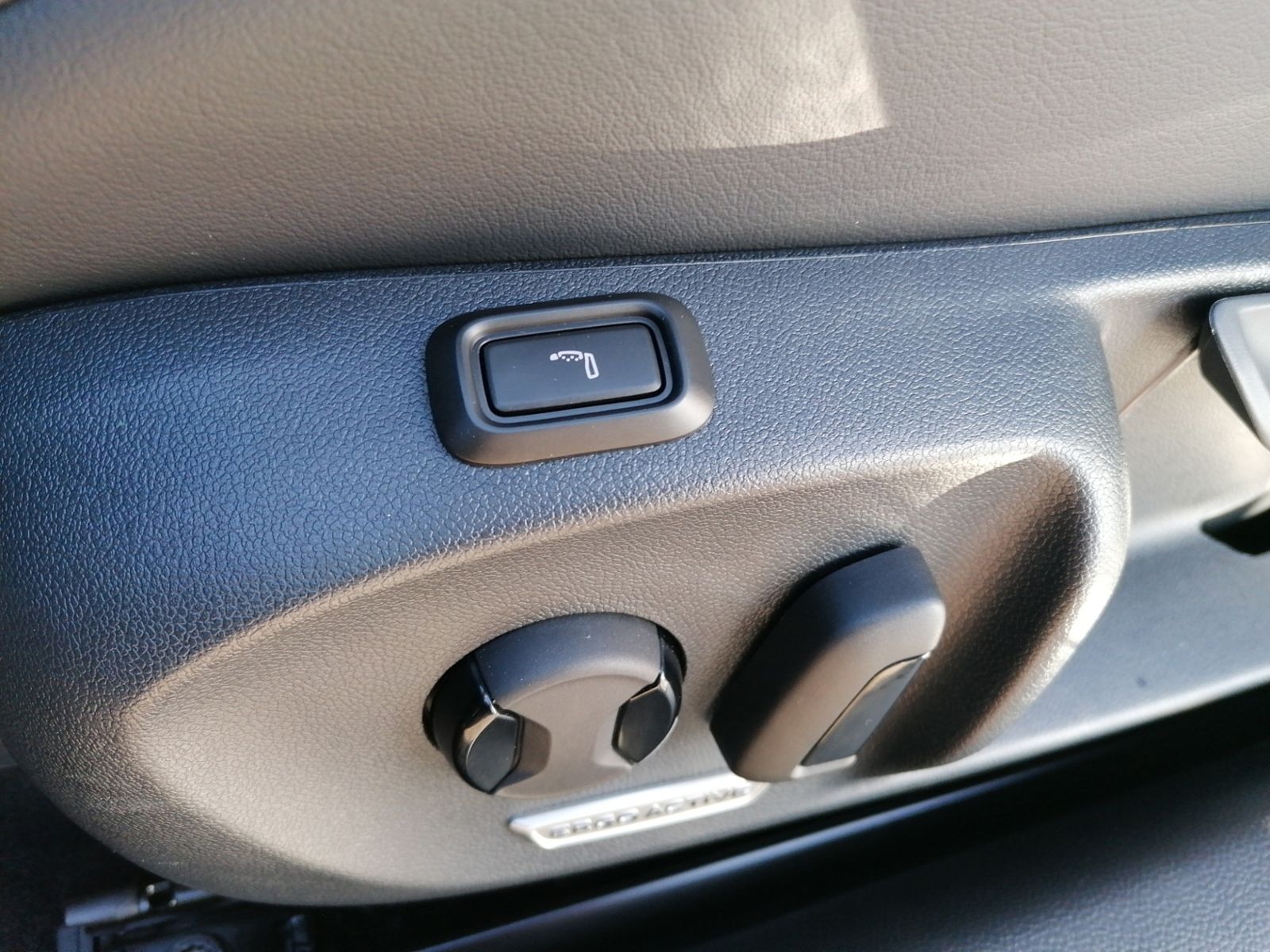 Passat Variant R-Line 2.0 TDI 4MO DSG MATRIX+PAN