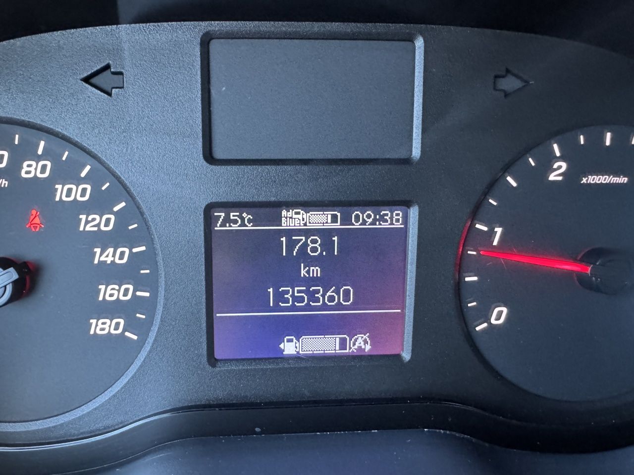 Fahrzeugabbildung Mercedes-Benz Sprinter 315 CDI Tourer Dachklima*9-Sitze*MBUX