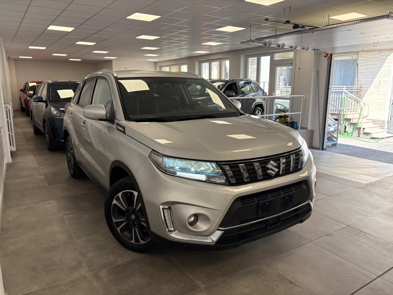 Suzuki Vitara 1.4 Hybrid 4WD AllGrip Yoru FARI L imagem 3