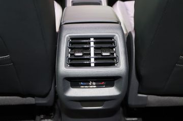 Volkswagen Tiguan 1.5 eTSI 110 kW Life AHK elek. Koffer Kam