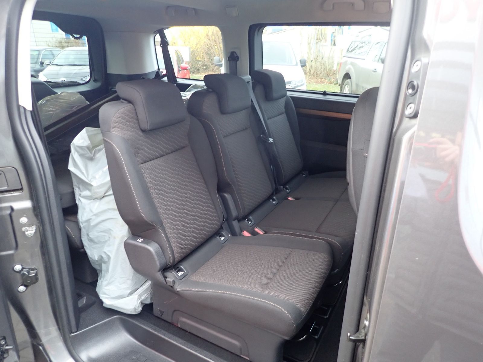 Fahrzeugabbildung Toyota Proace Verso 2.0 D L1 Team D, 8-Sitzer