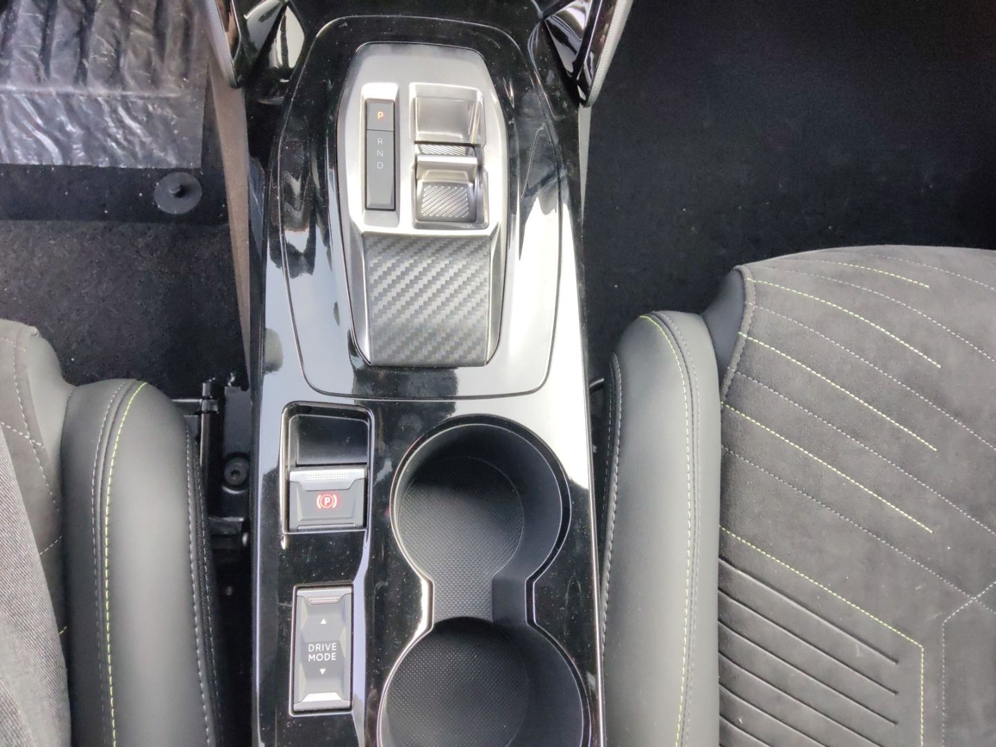 Peugeot 208 - Bild 21