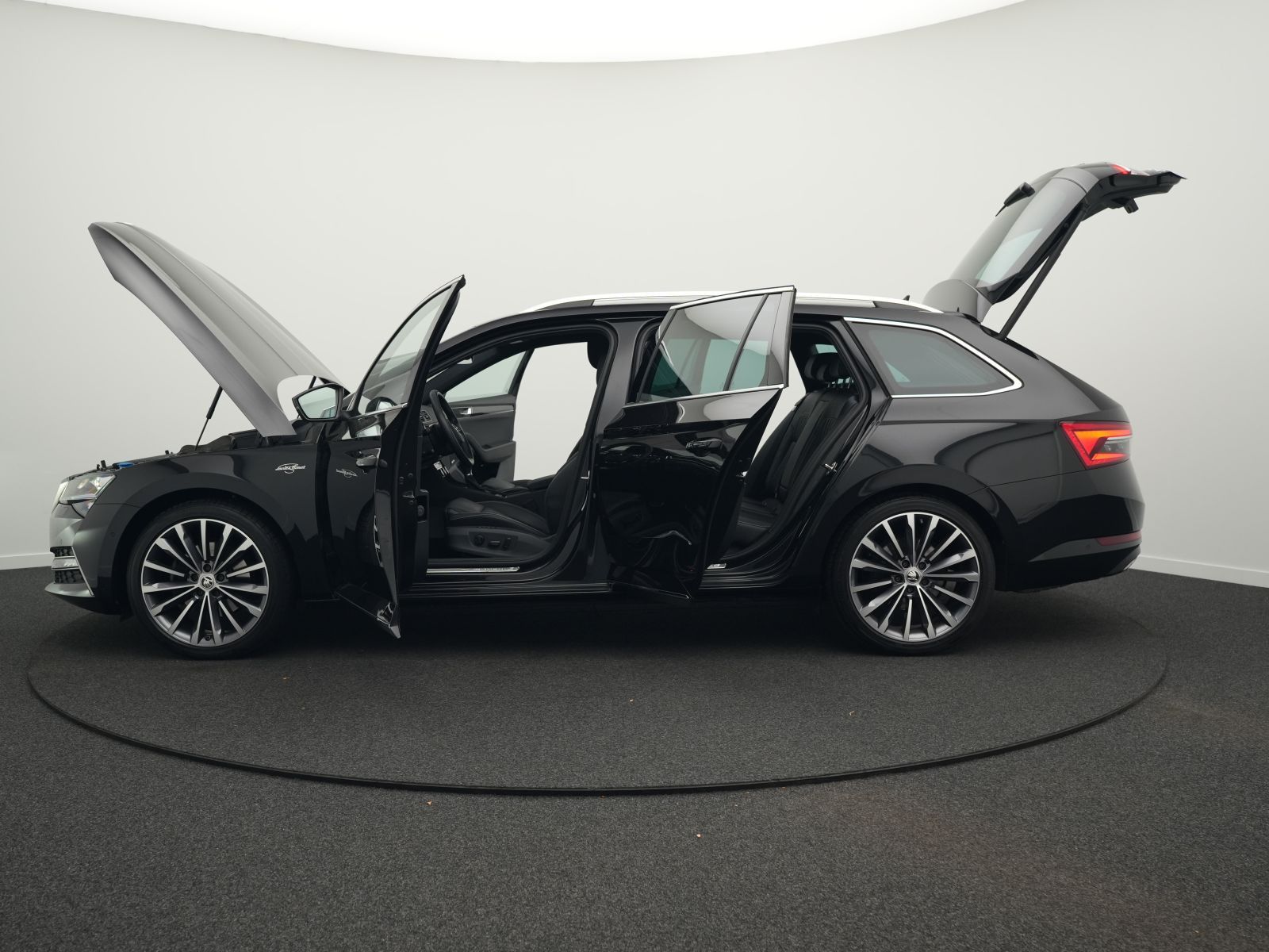 Skoda Superb - Bild 39