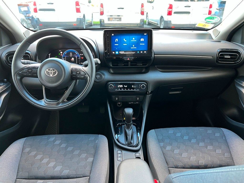 Fahrzeugabbildung Toyota Yaris Hybrid Teamplayer Comfortpaket