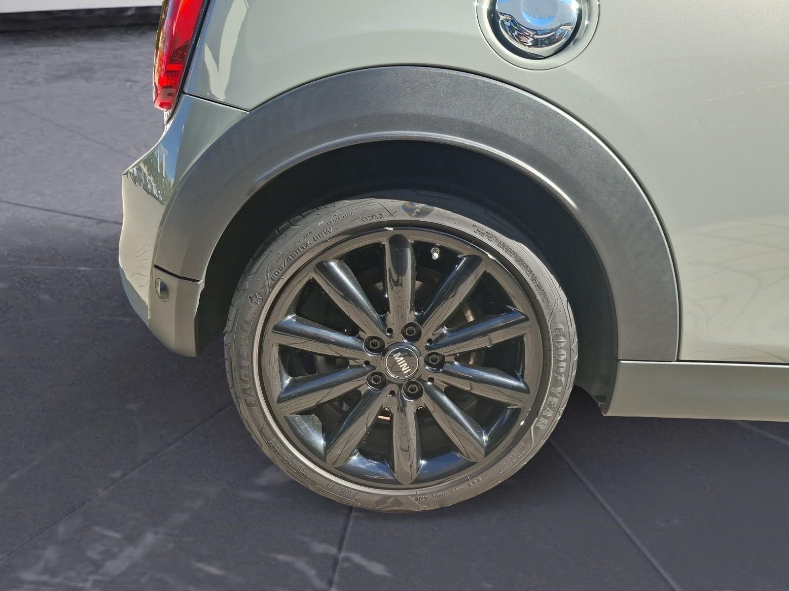 MINI Cooper S Cabrio Chili Navi LED Sportsitze