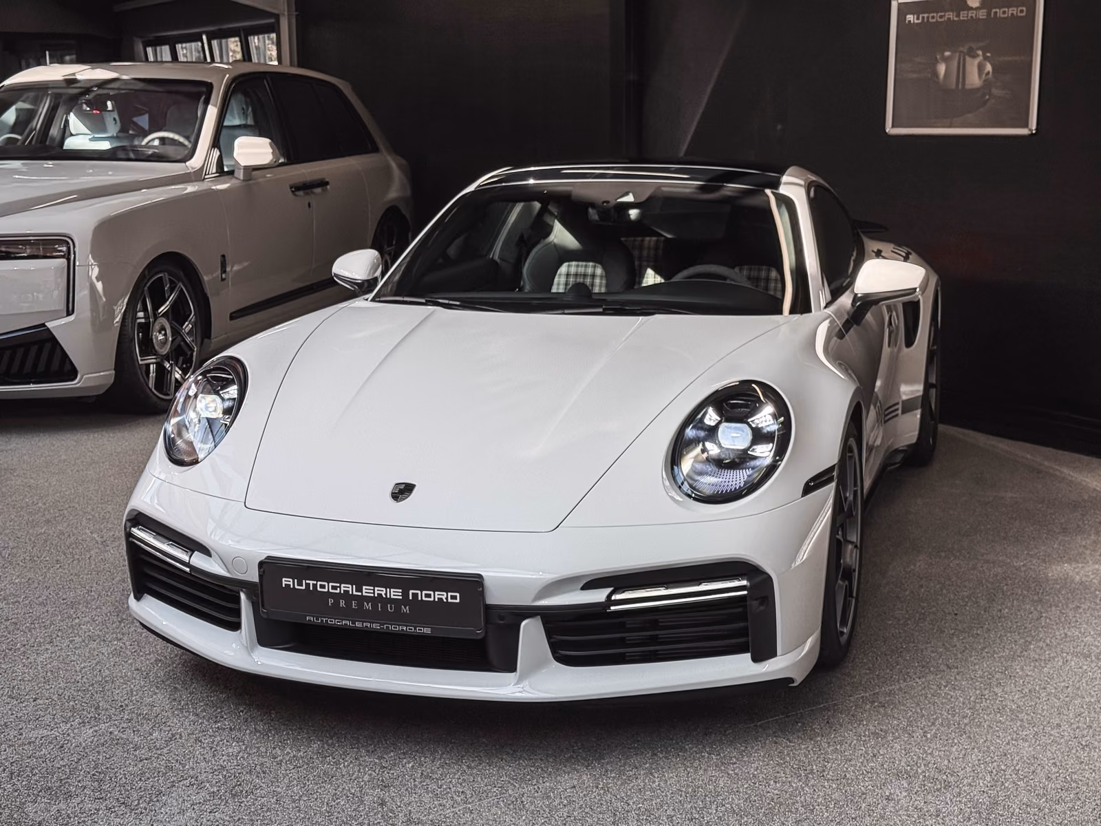 Porsche 911 Turbo S 50 Jahre Lift+Burmester+Pano+360°Kam