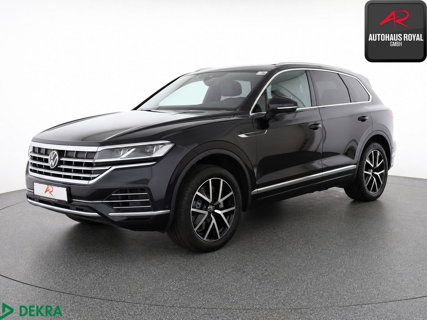 VW Touareg 3.0 TSI V6 ATMOSPHERE HUD,MASSAGE,1.HAND