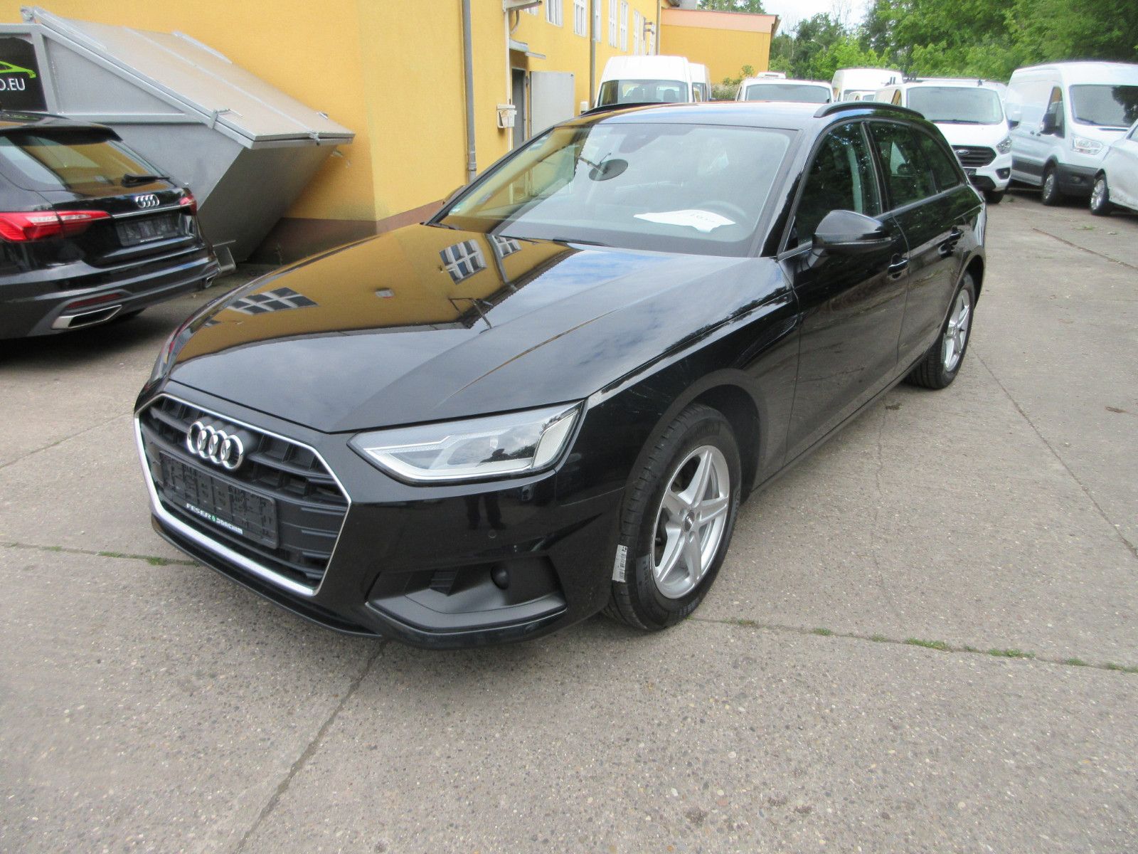 AUDI A4 Avant 35 TDI 1. Hand Navi Temp Kamera