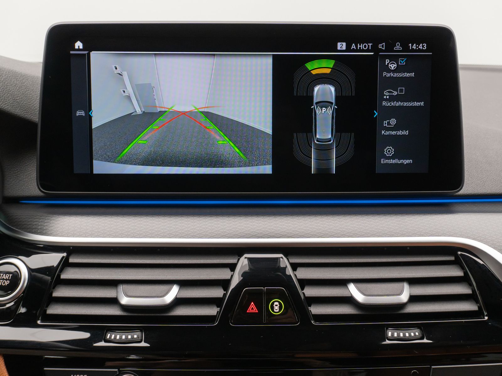 Fahrzeugabbildung BMW 530e M Sport DAB Kamera AHK Memory Alarm 18Zoll