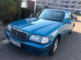Mercedes-Benz C 180 CLASSIC Classic Automatik kilma TÜV Neue - Oldtimer: bis 5000 €