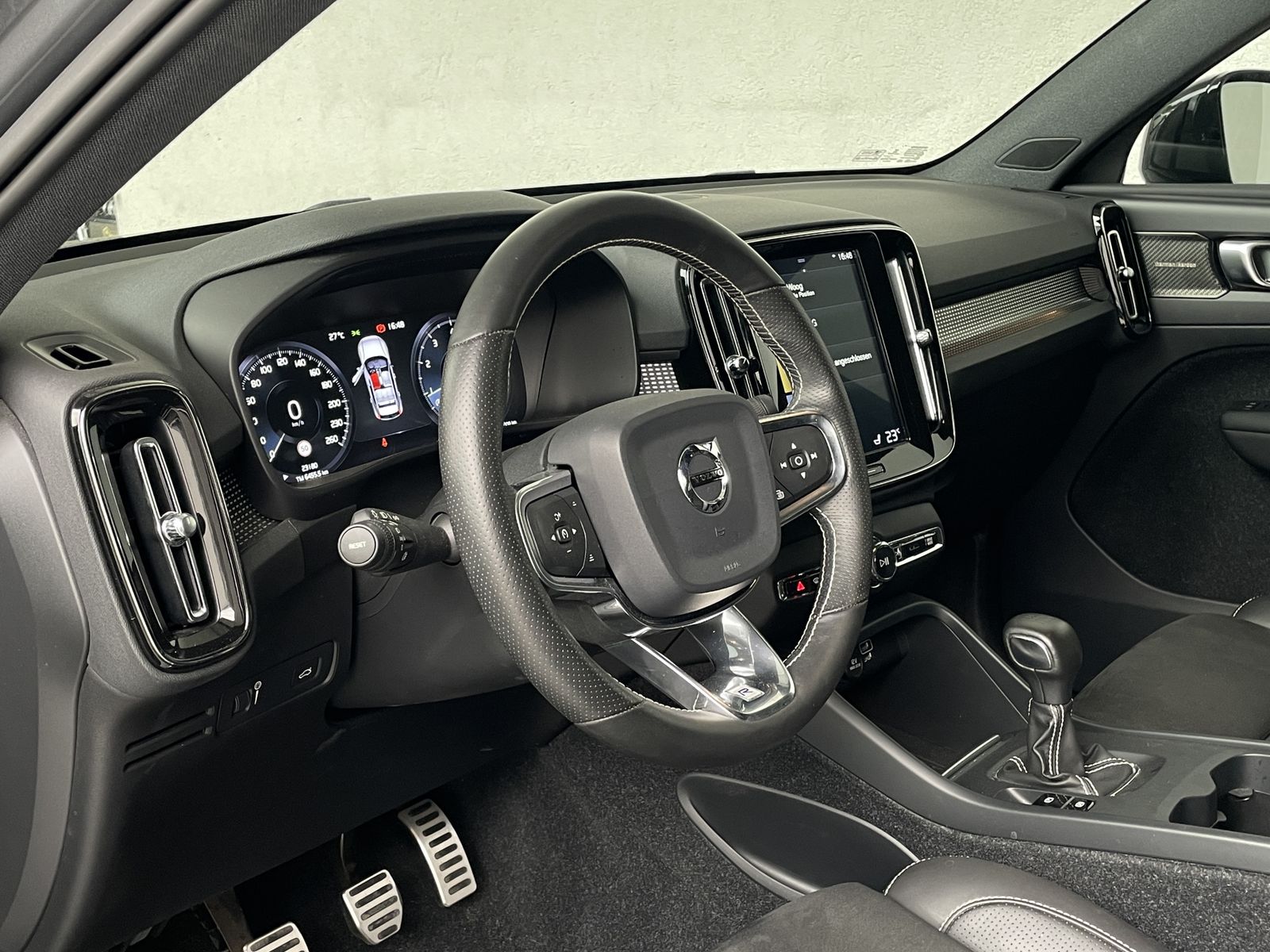 Volvo XC40 R-DESIGN 2WD NUR 23.180KM R.KAM NAVI LED foto 25