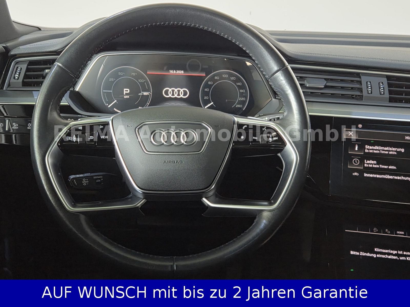 Fahrzeugabbildung Audi e-tron Sportback 55 quattro, Matrix, ACC