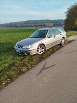 Saab 9-5 2.3 Turbo Aero Sport-Kombi Aero - Saab 9-5 mit Benzin-Antrieb: Kombi, 2.3