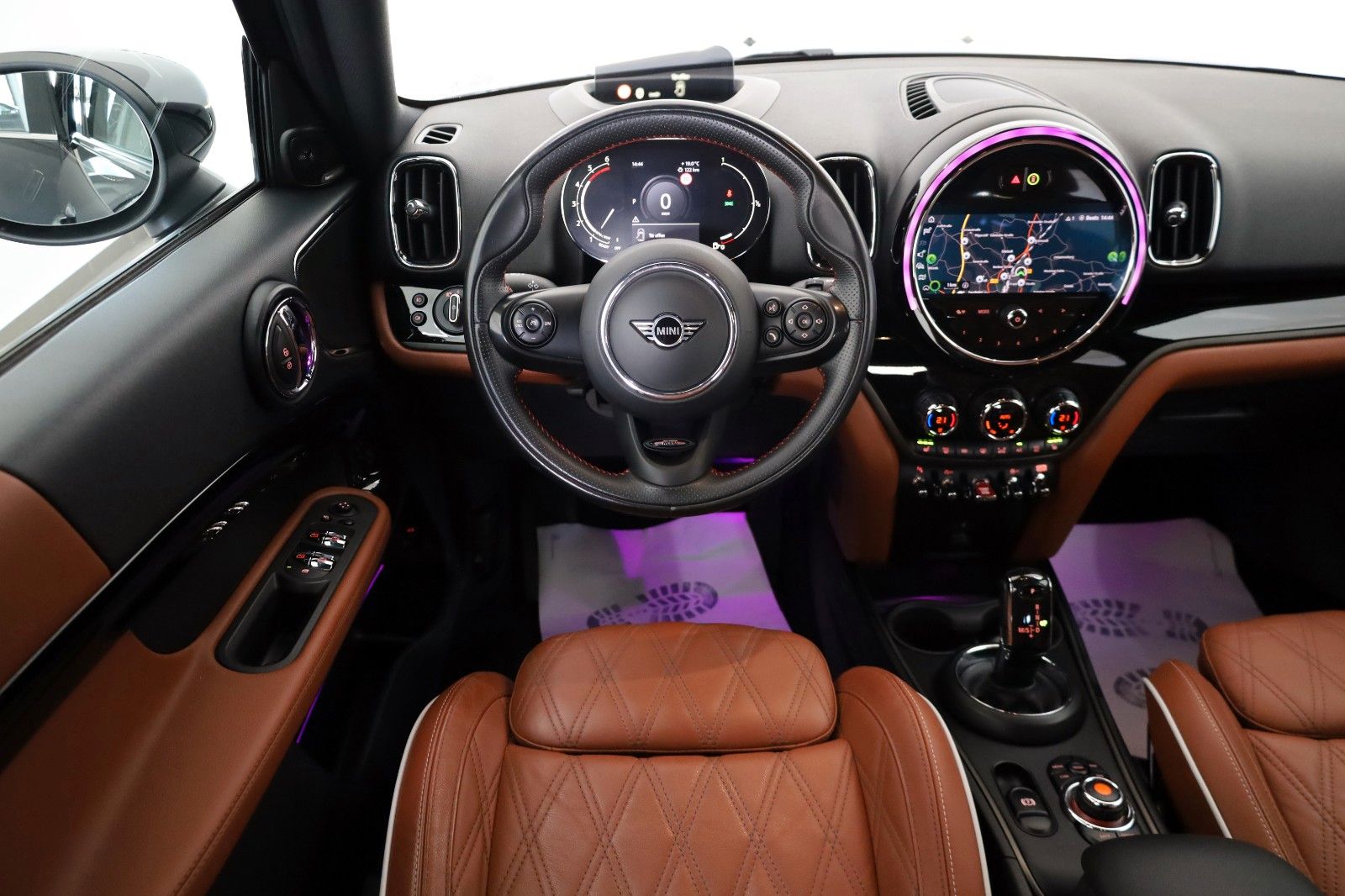 Fahrzeugabbildung MINI Countryman Cooper SD Leder,Navi,LED,Panorama,Kam